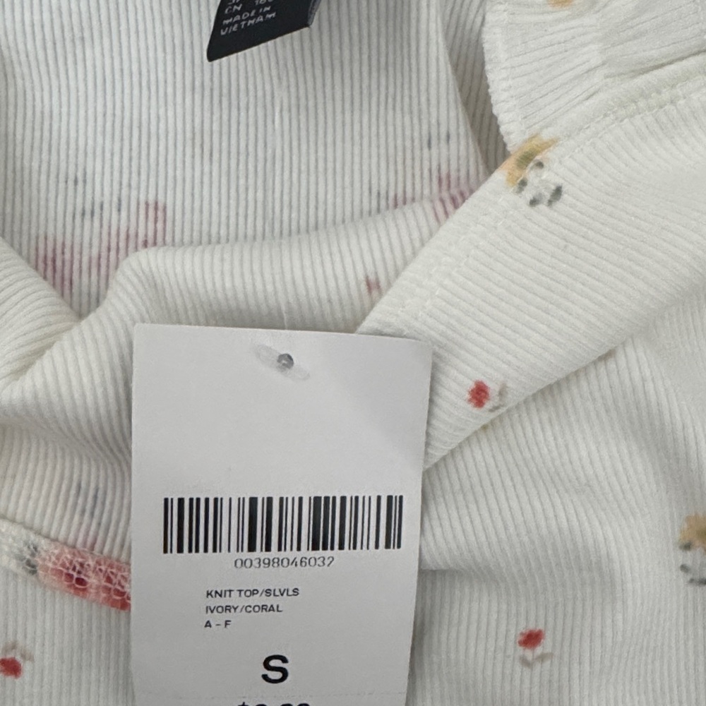 Forever 21 White Floral Ruffle Strap Tank Top with Pink & Yellow Flowers - Picture 5 of 5